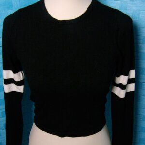 FOREVER 21  Sz S/P  Black Lightweight SWEATER  Long Sleeves, White on Sleeves
